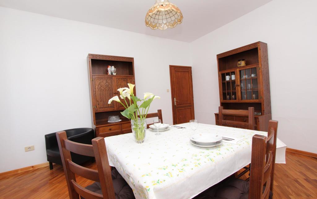 Apartments Ive Rovinj Bagian luar foto
